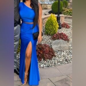 Sherri Hill Vibrant Blue One-Shoulder Gown